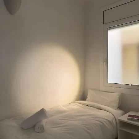 Διαμέρισμα Center 3 Bedroom Apartment! *